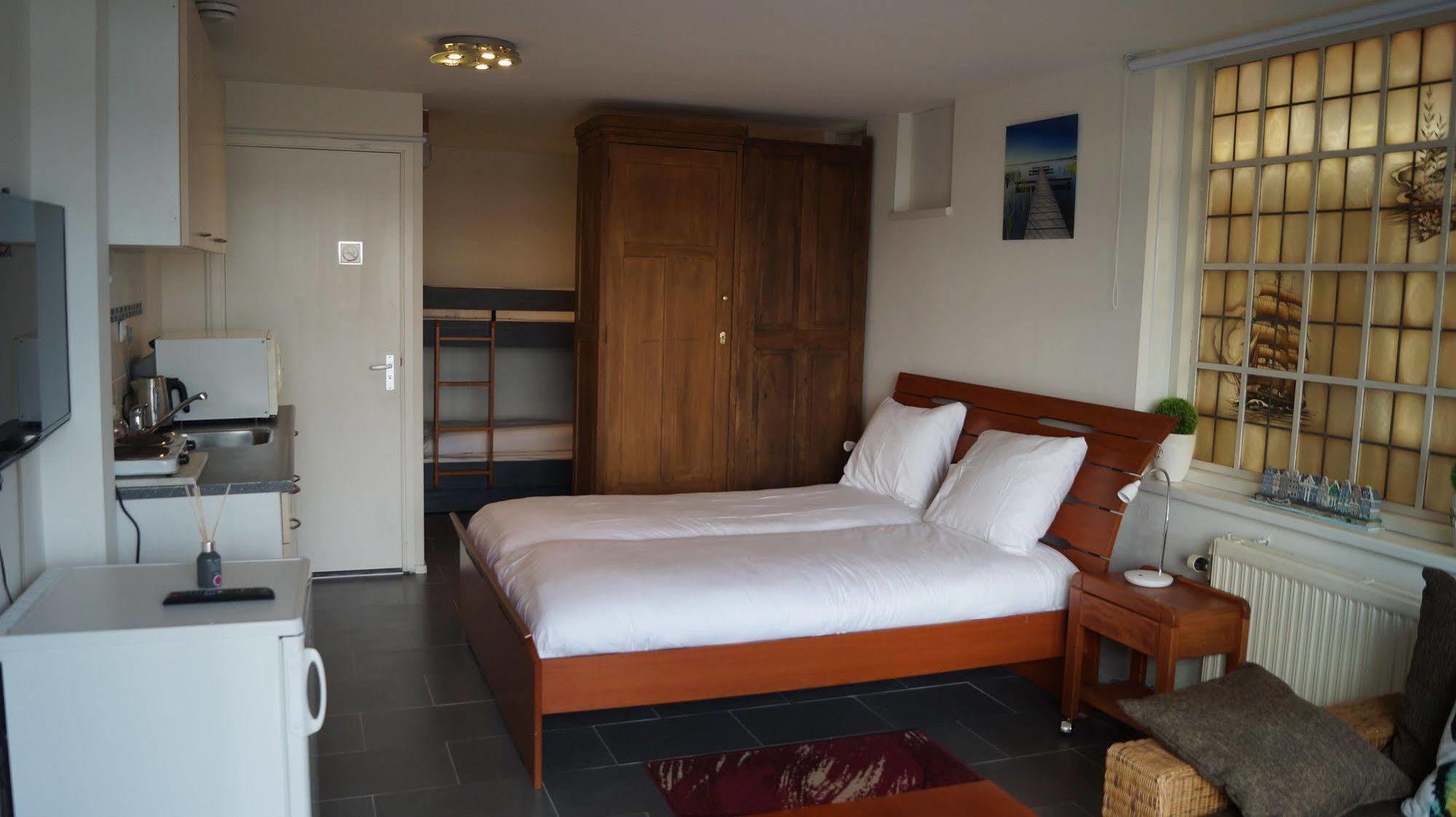 Budget Hotel De Witte Hoeck Amsterdam Wormerveer Exteriér fotografie